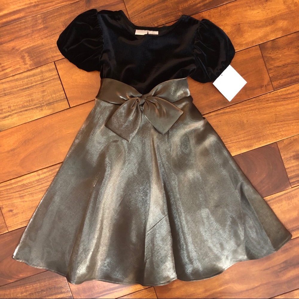 Beautiful black velvet + gold dress (NWT)